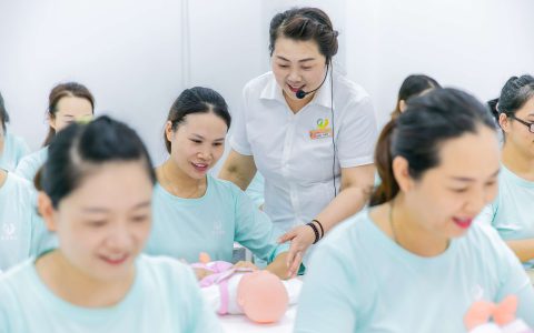 正规月嫂培训班机构选择(正规月嫂培训班机构的重要性)