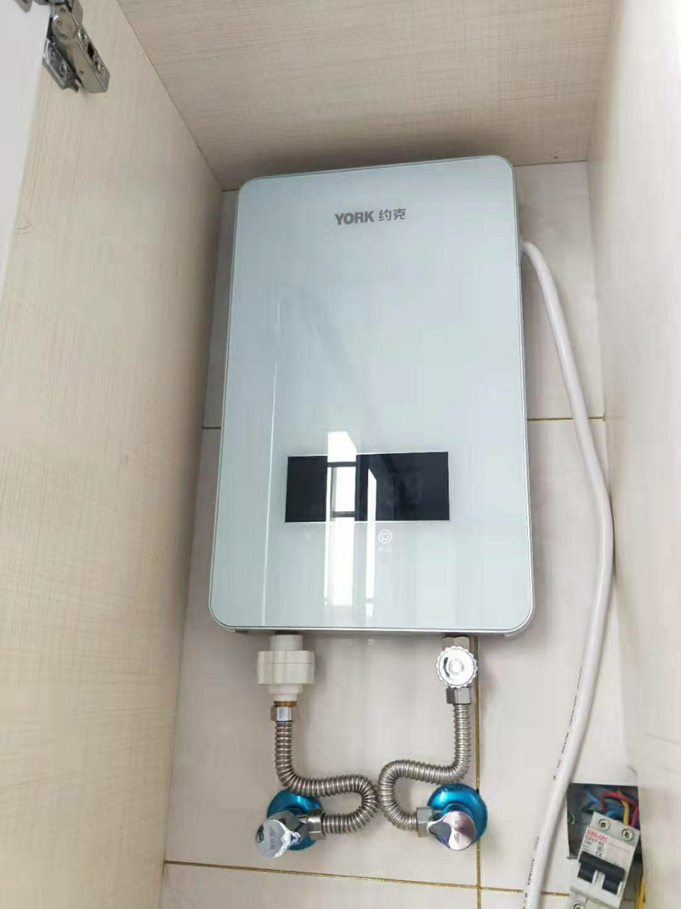 1. 品牌A