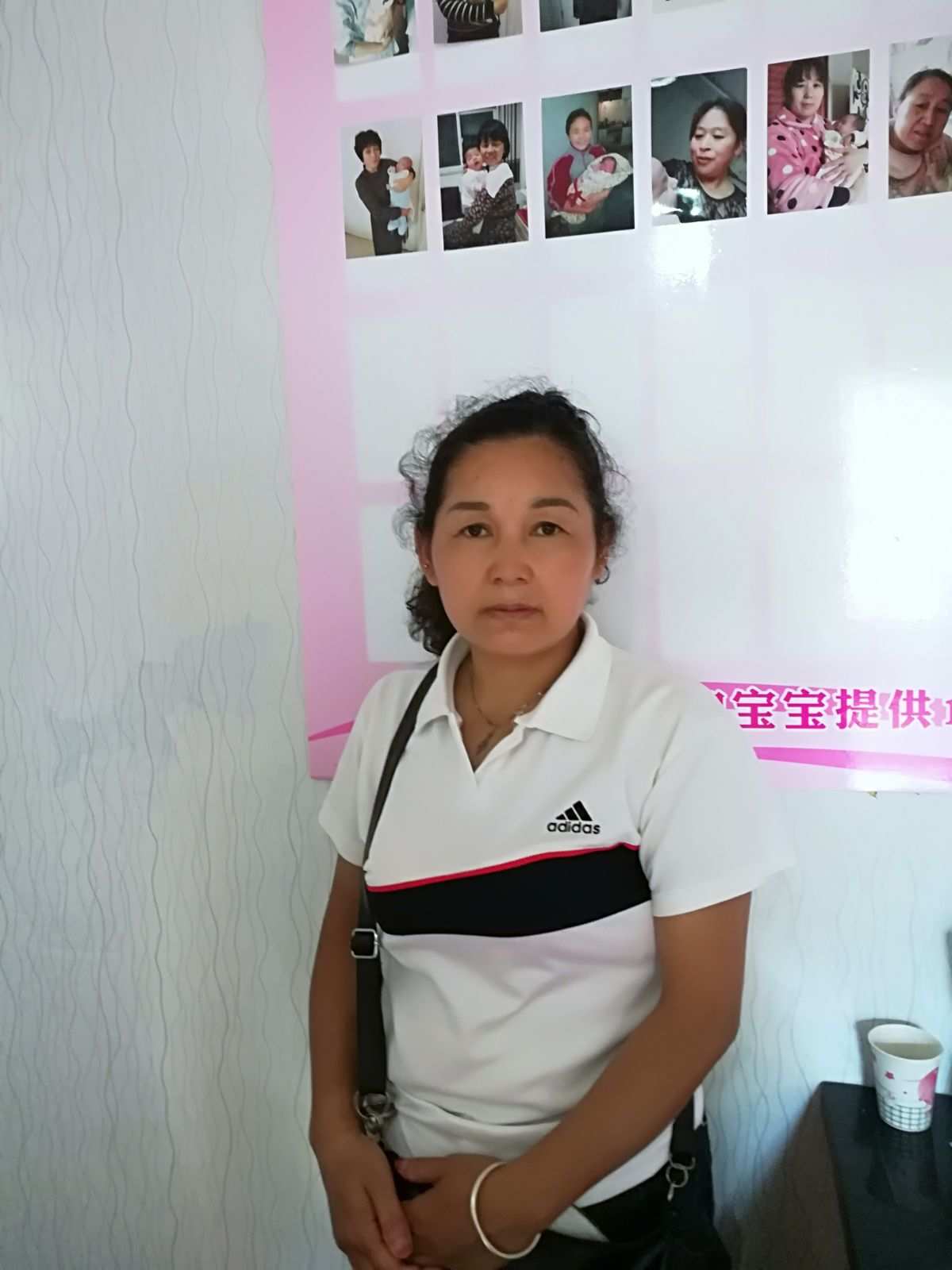 为何选择阿姨住家陪护老人服务