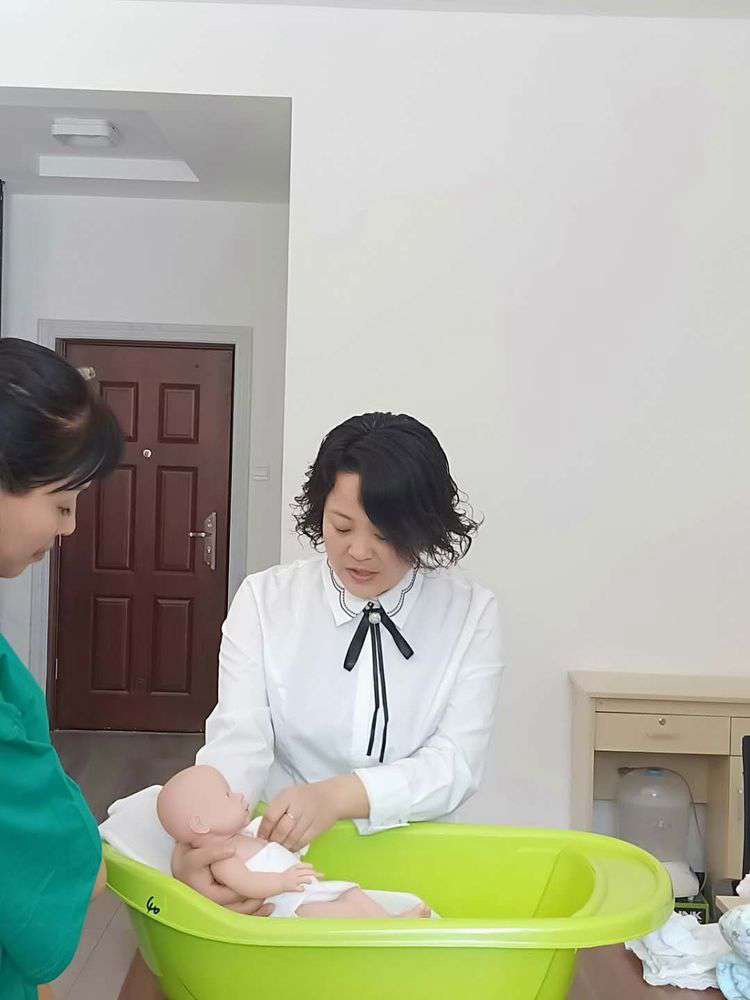 2. 丰富的实习经验