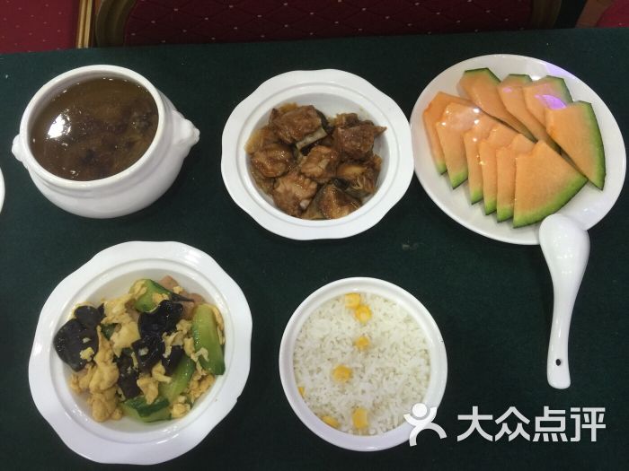 二、YYY月子中心