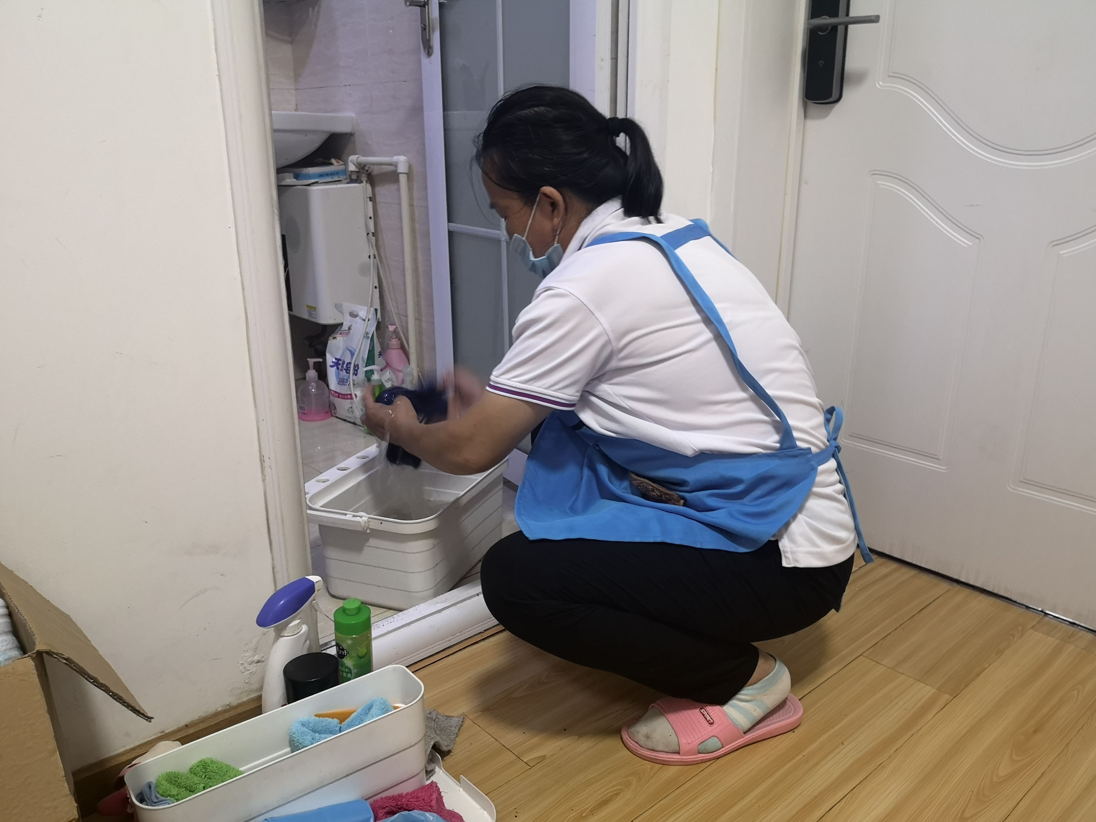 家政服务价格值得投资