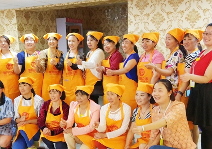 昆明学月嫂的收费情况