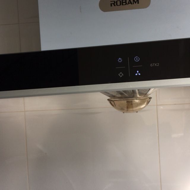 拆卸油烟机部件