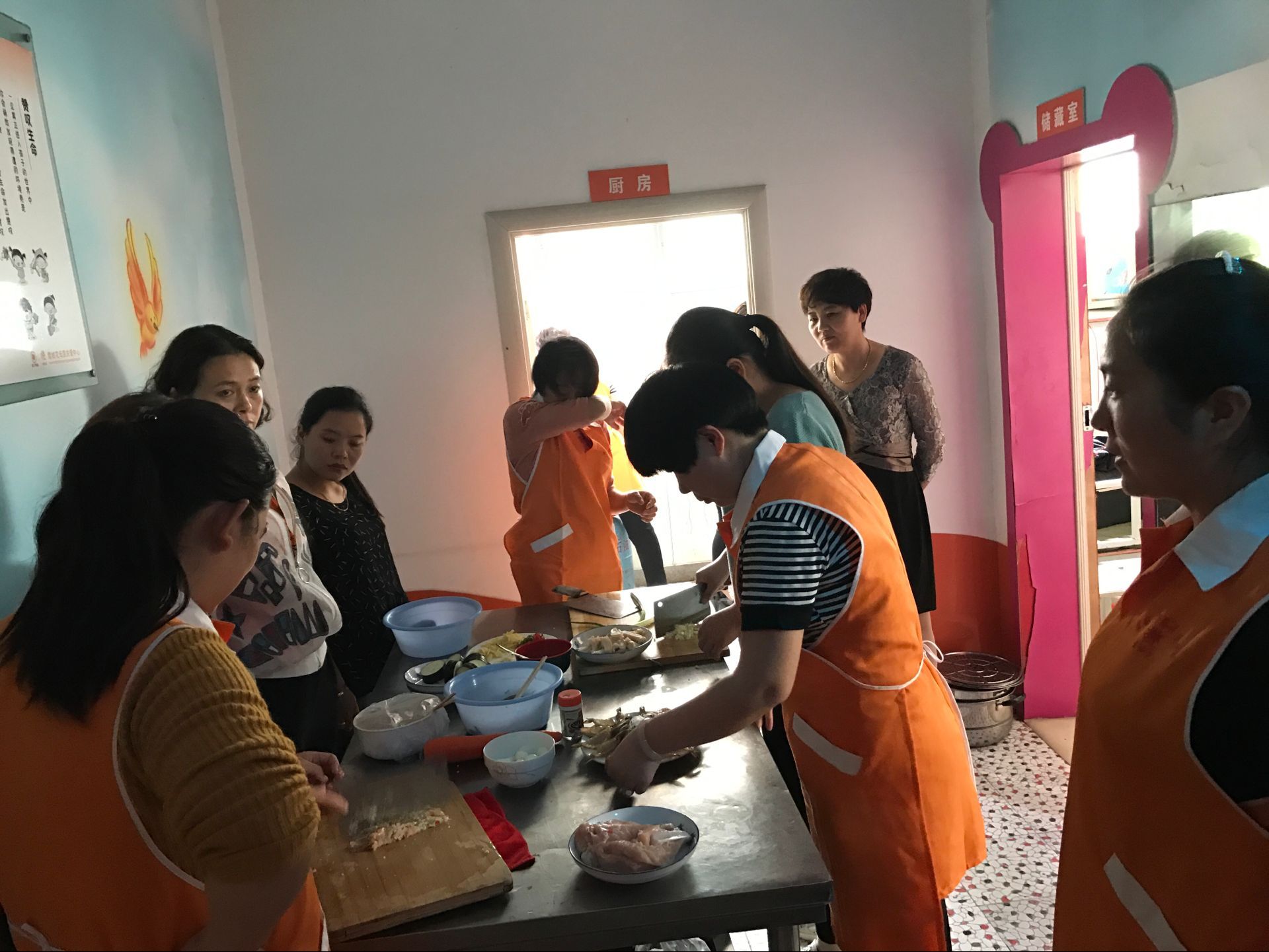 关注月嫂的资质和经验