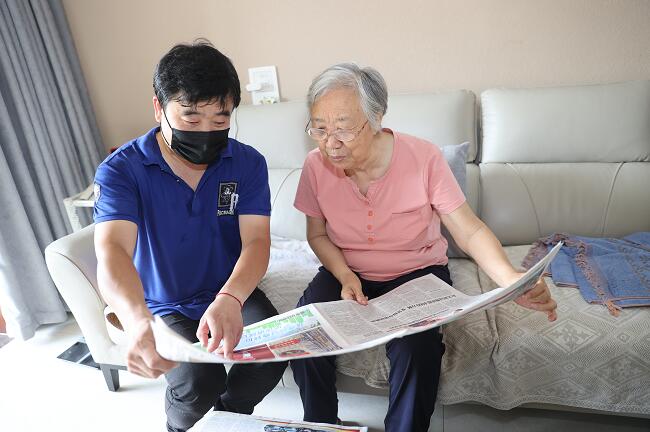 选择一对一独居老人保姆服务的好处