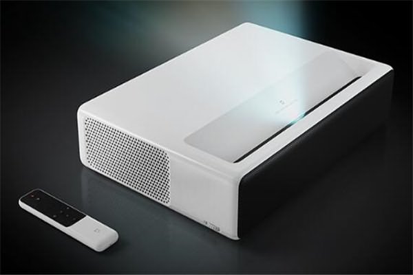 1. 品牌A 高清投影仪
