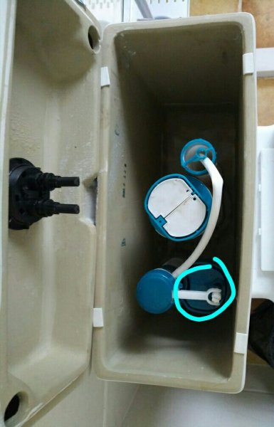 检查水箱浮球