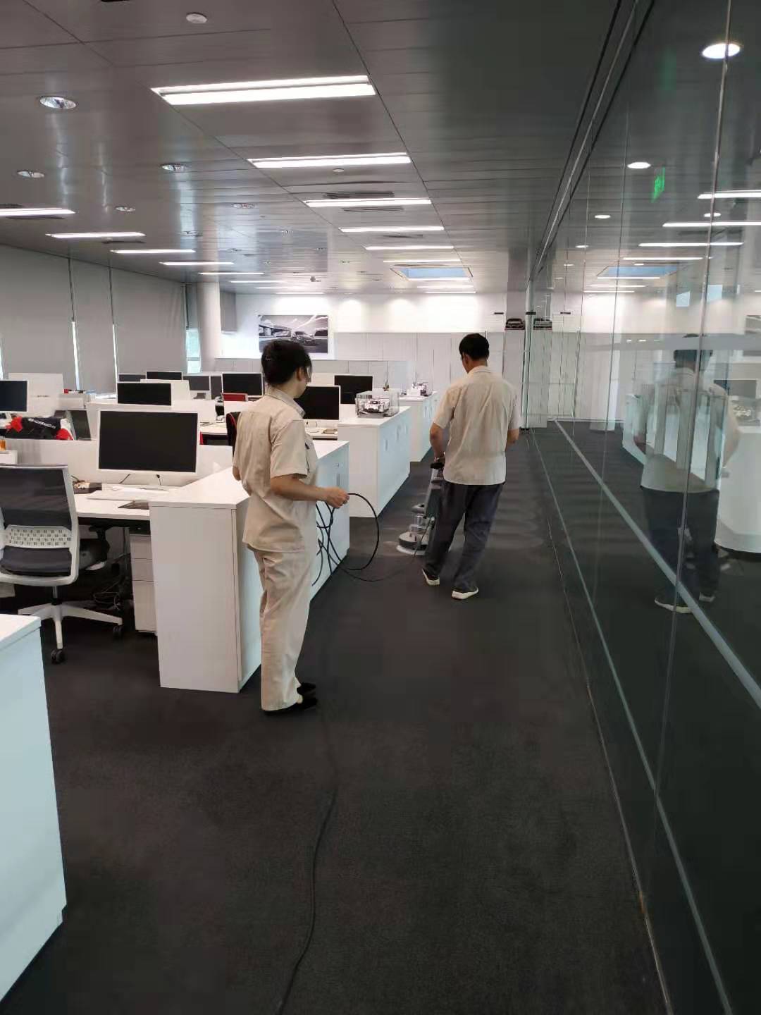 如何进行公司日常保洁