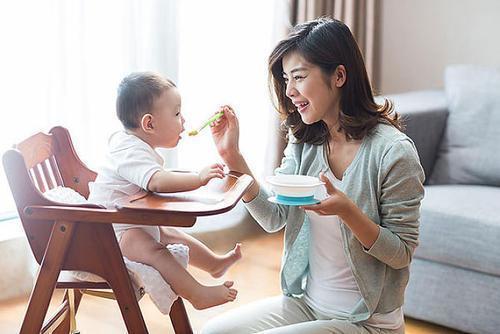 选择合适的带孩子保姆