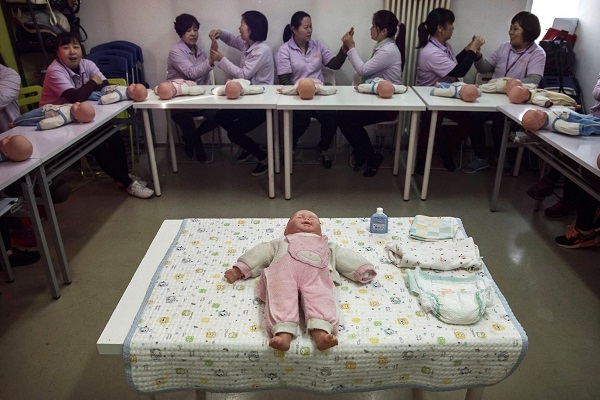 如何选择月嫂机构