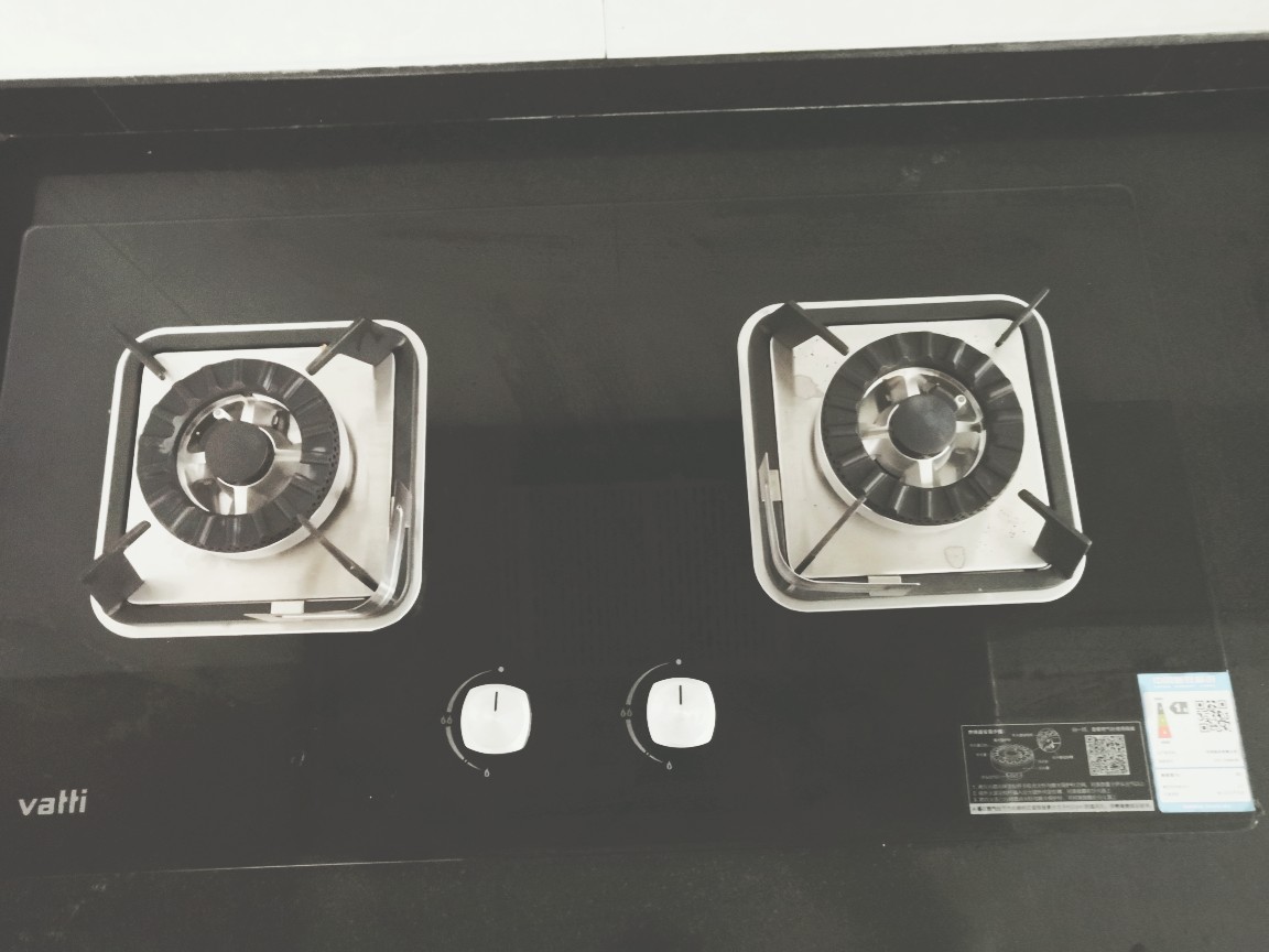2. 燃气灶品牌B