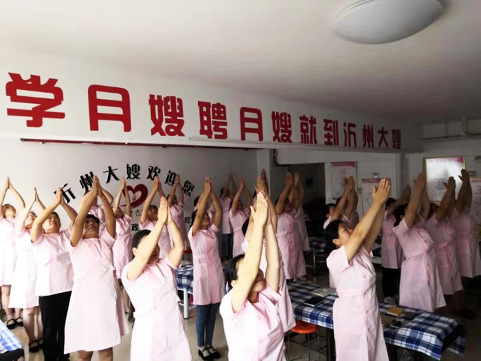 如何选择合适的短期月嫂？