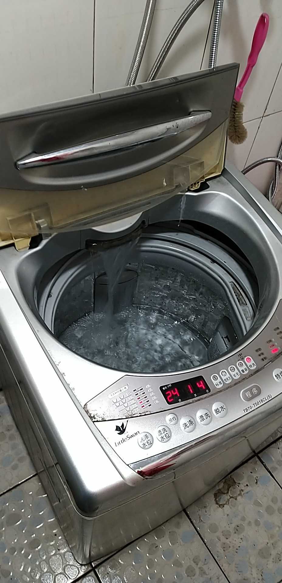 洗衣机脱水转不起来