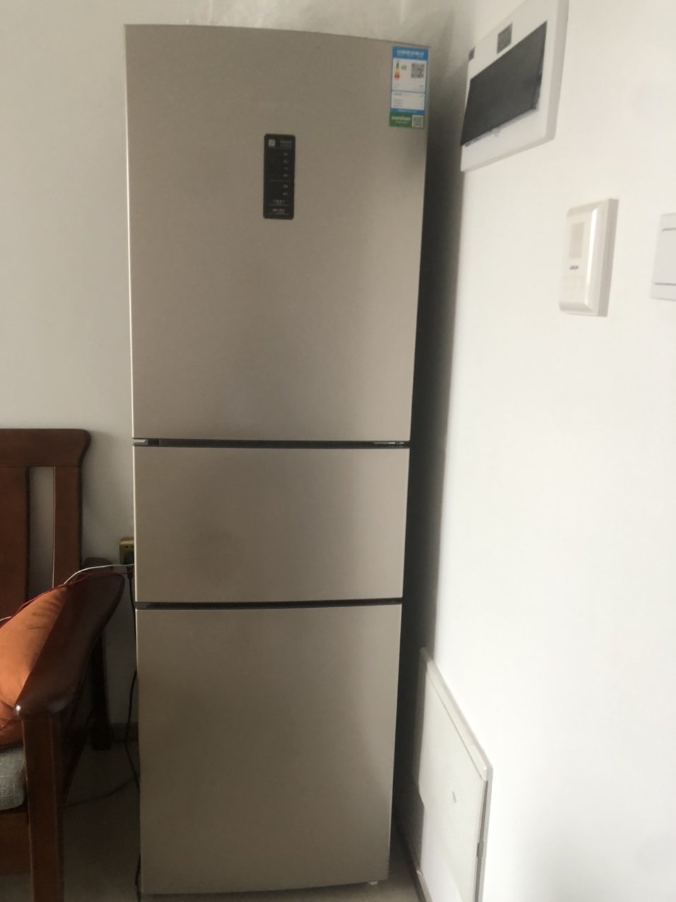 拨打容声冰箱维修电话，解决您的困扰