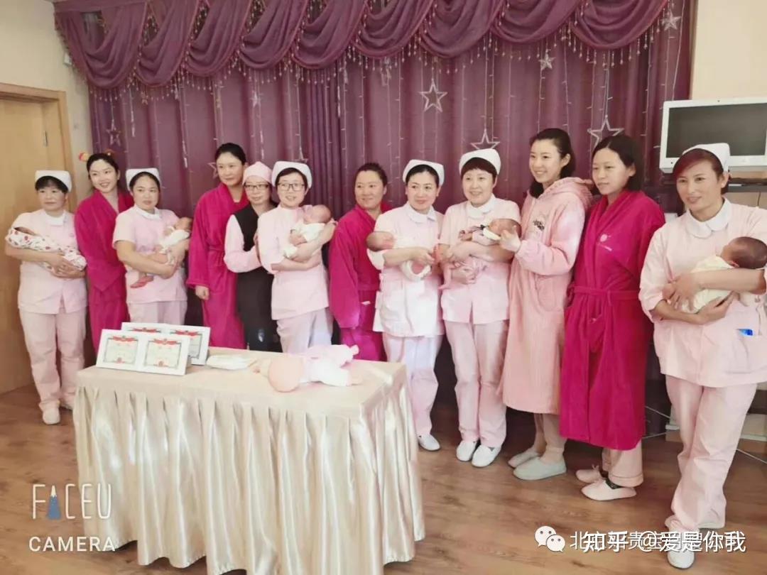 高素质团队：专业育婴师提供优质服务