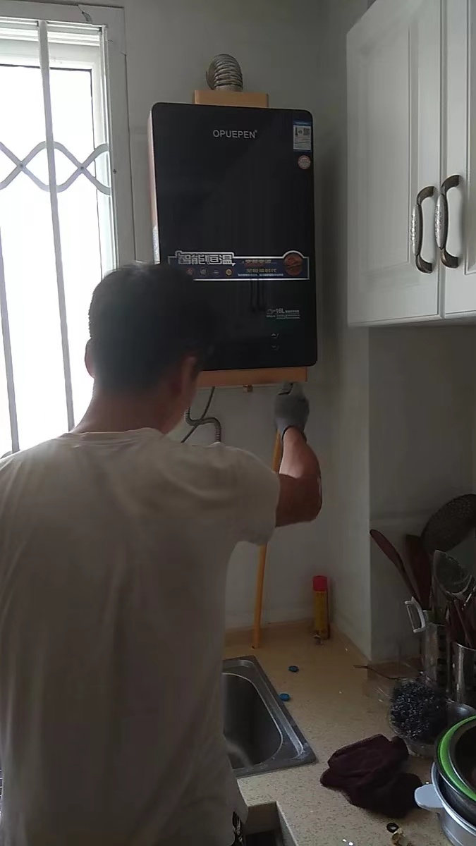 如果您需要附近热水器维修师傅电话，就请直接拨打我们的号码吧！