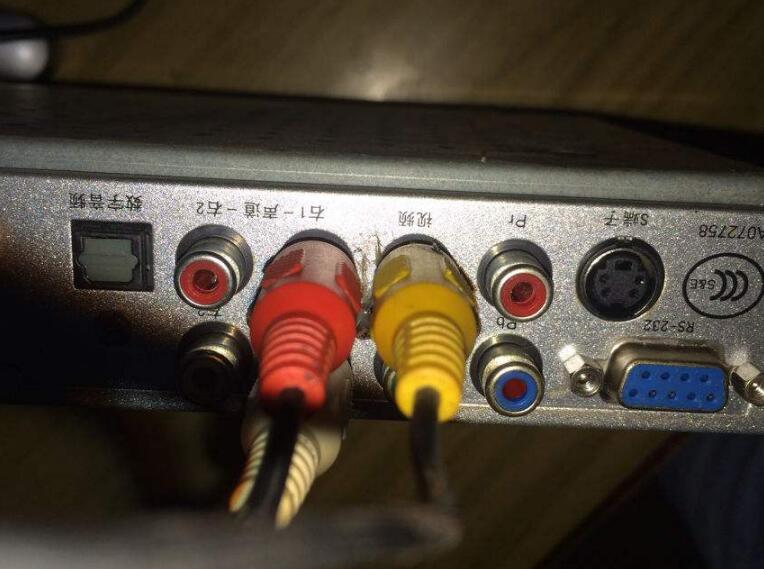 HDMI线