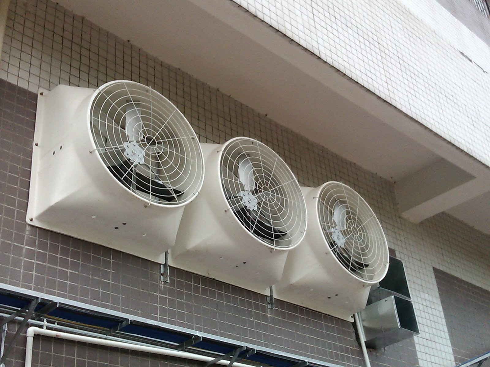 正确安装工业排风扇