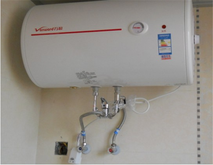 2. 热水器漏水