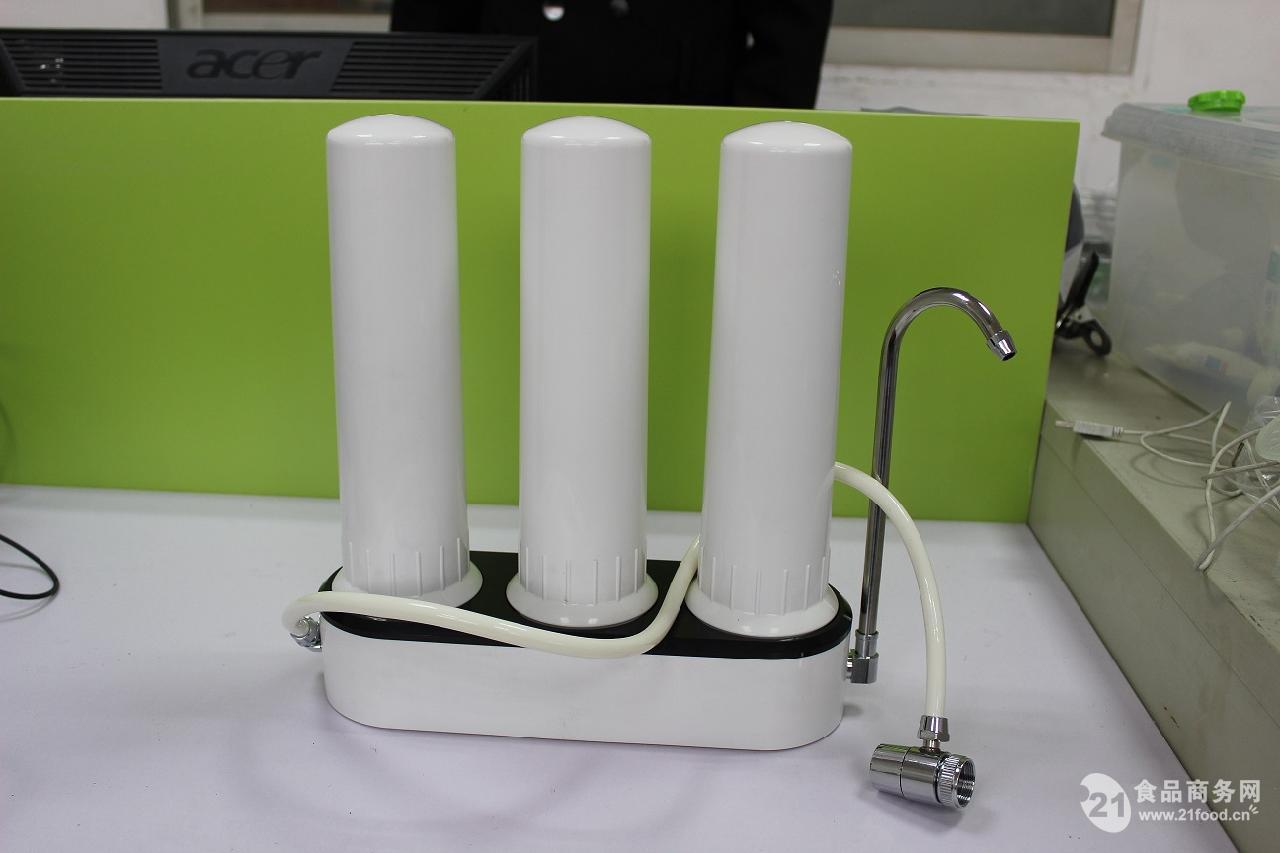 1. XXX品牌家用小型净水器