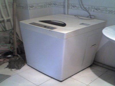 2. 洗衣机漏水