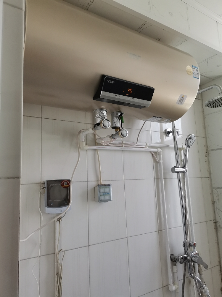 2. 热水器漏水