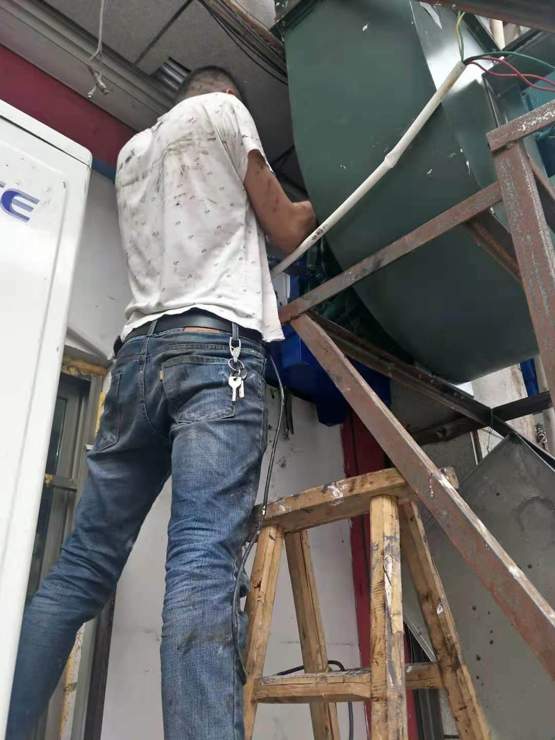 为什么选择油烟机清洗修理电话服务？