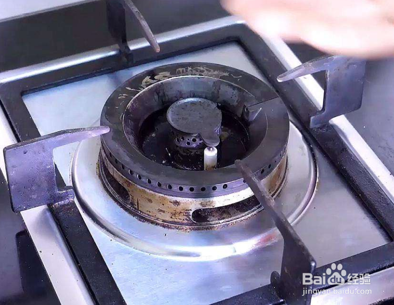 原因三：燃气阀门未开启