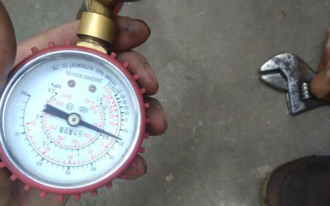 空调加氟过程视频(空调加氟方法)