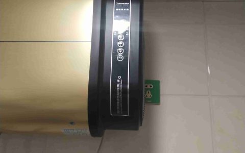 热水器一开就轰轰响解决方法(热水器噪音过大怎么办)