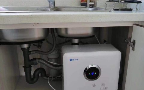 厨房净水器哪个牌子家庭用最好(家庭厨房净水器选择指南)