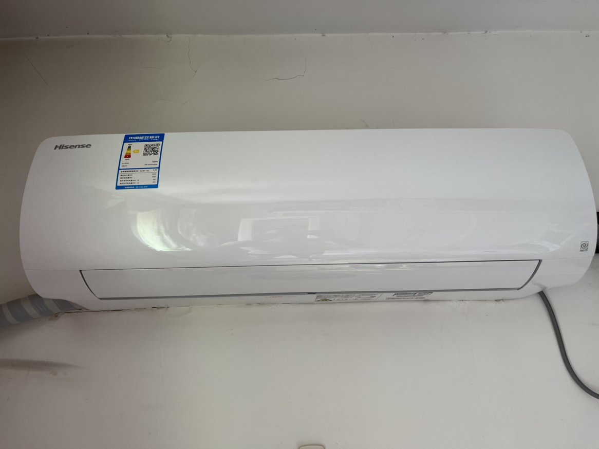 2. 确保室外散热器通风良好