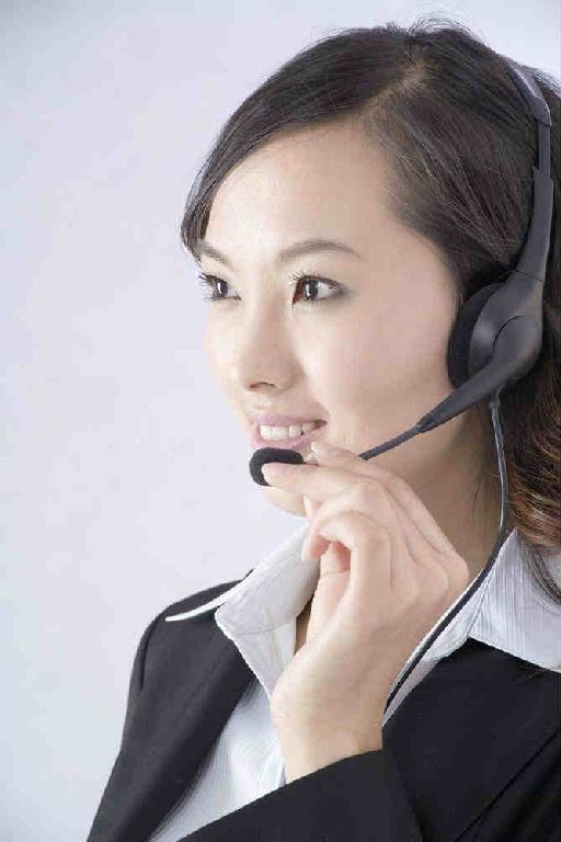 方法二：通过客服热线查询