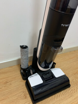 3. Philips PowerPro Compact吸尘器