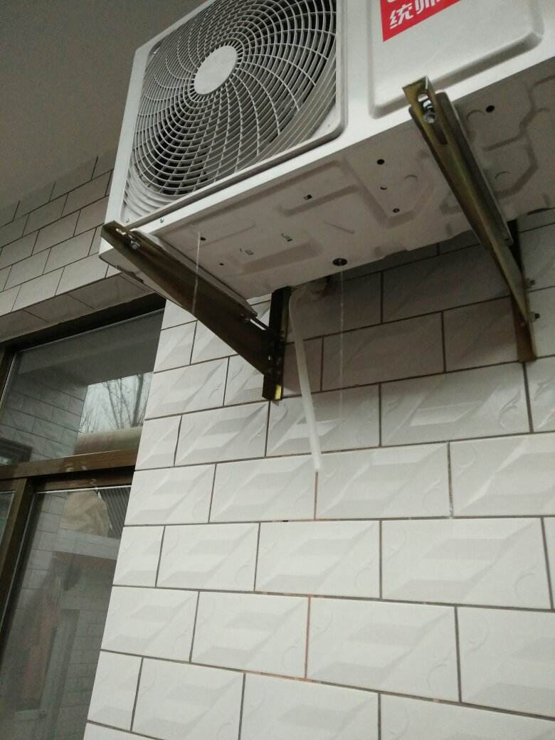 检查空调外机的安装位置