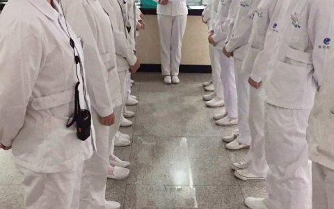 办公楼急招女保洁(办公楼女保洁长期招聘)