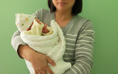 内江月嫂多少钱(内江月嫂费用一览)