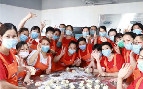 湖北家政培训学校：打造专业家政人才培训基地(湖北家政培训学校的培训课程和就业前景)