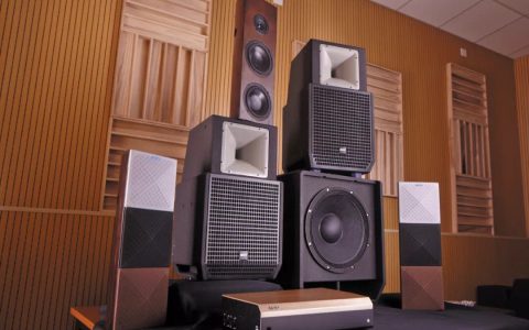 家庭音响配置方案(家庭音响配置参数选择)
