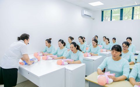 月嫂培训班电话多少(月嫂培训班费用)