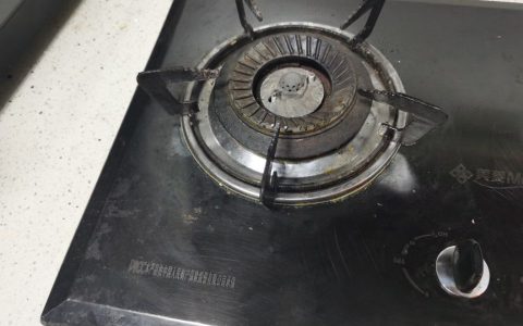 附近维修燃气灶师傅电话(附近燃气灶维修师傅电话)