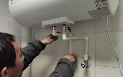 燃气热水器维修电话(燃气热水器故障维修)
