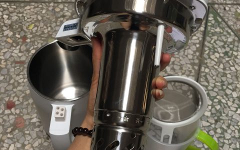 老式九阳豆浆机使用视频(老式九阳豆浆机怎么使用)