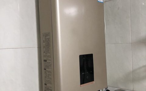 燃气热水器和电热水器哪个更实用(燃气热水器和电热水器区别)